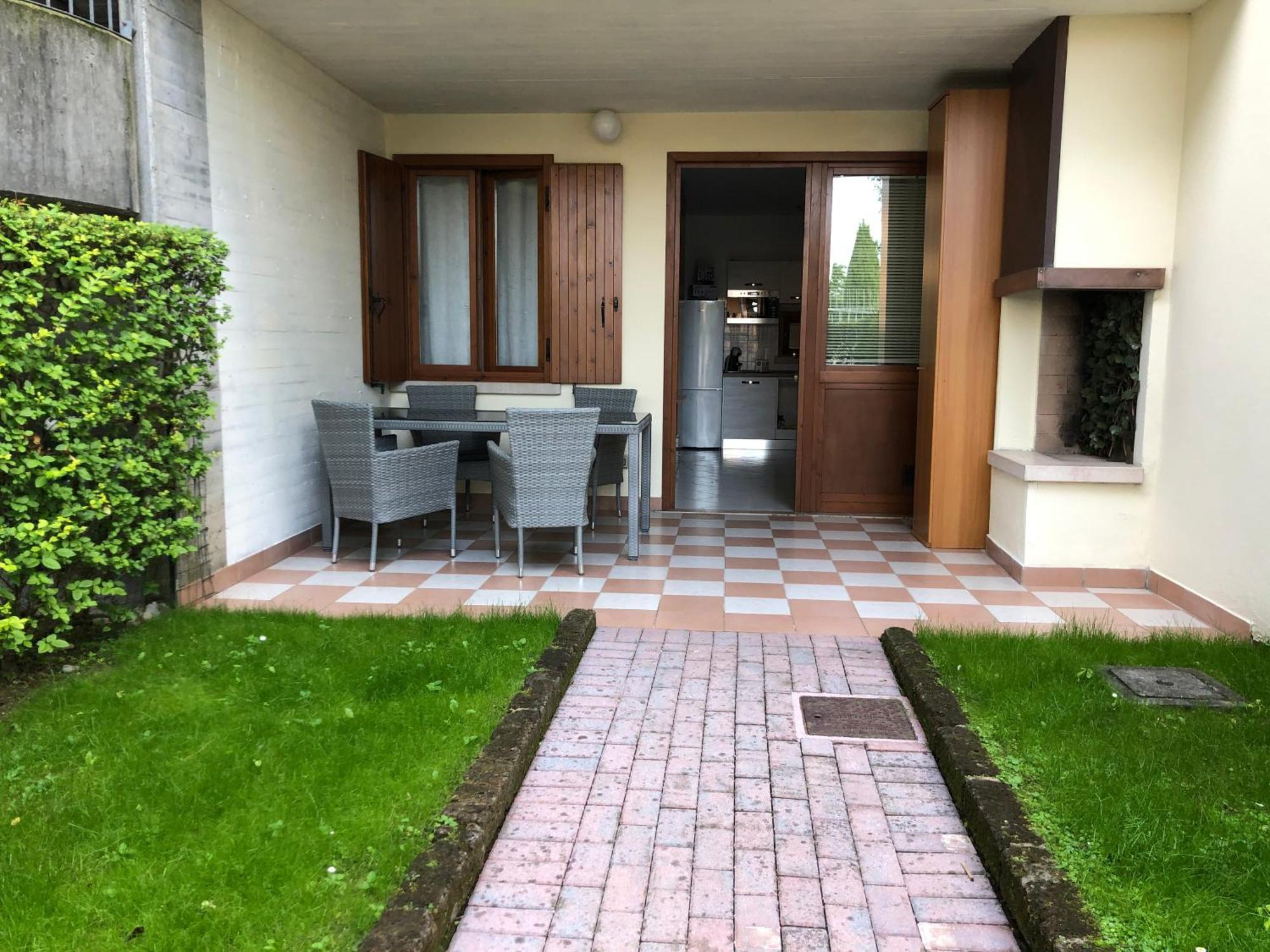 Casa Lorenzo Daire Desenzano del Garda Dış mekan fotoğraf